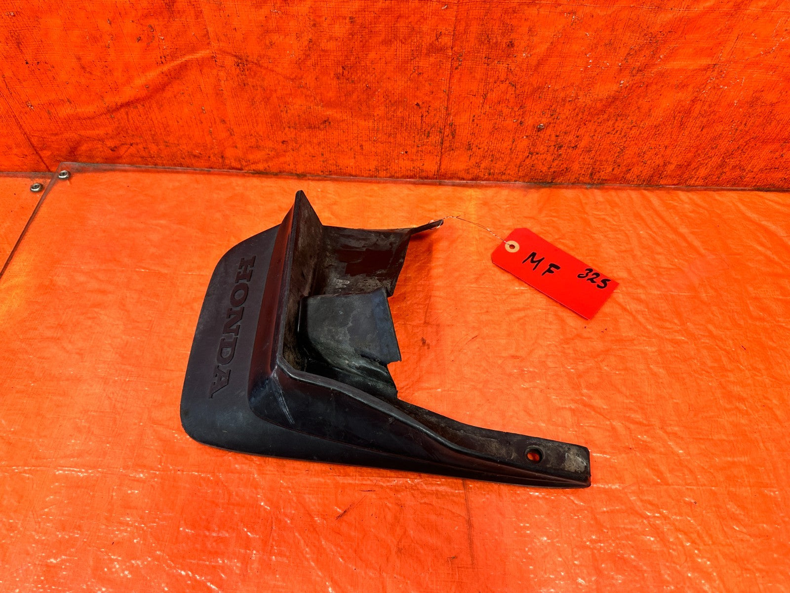 90 91 HONDA CIVIC HATCHBACK   DRIVER LEFT REAR MUD FLAP   OEM FACTORY OE #3250