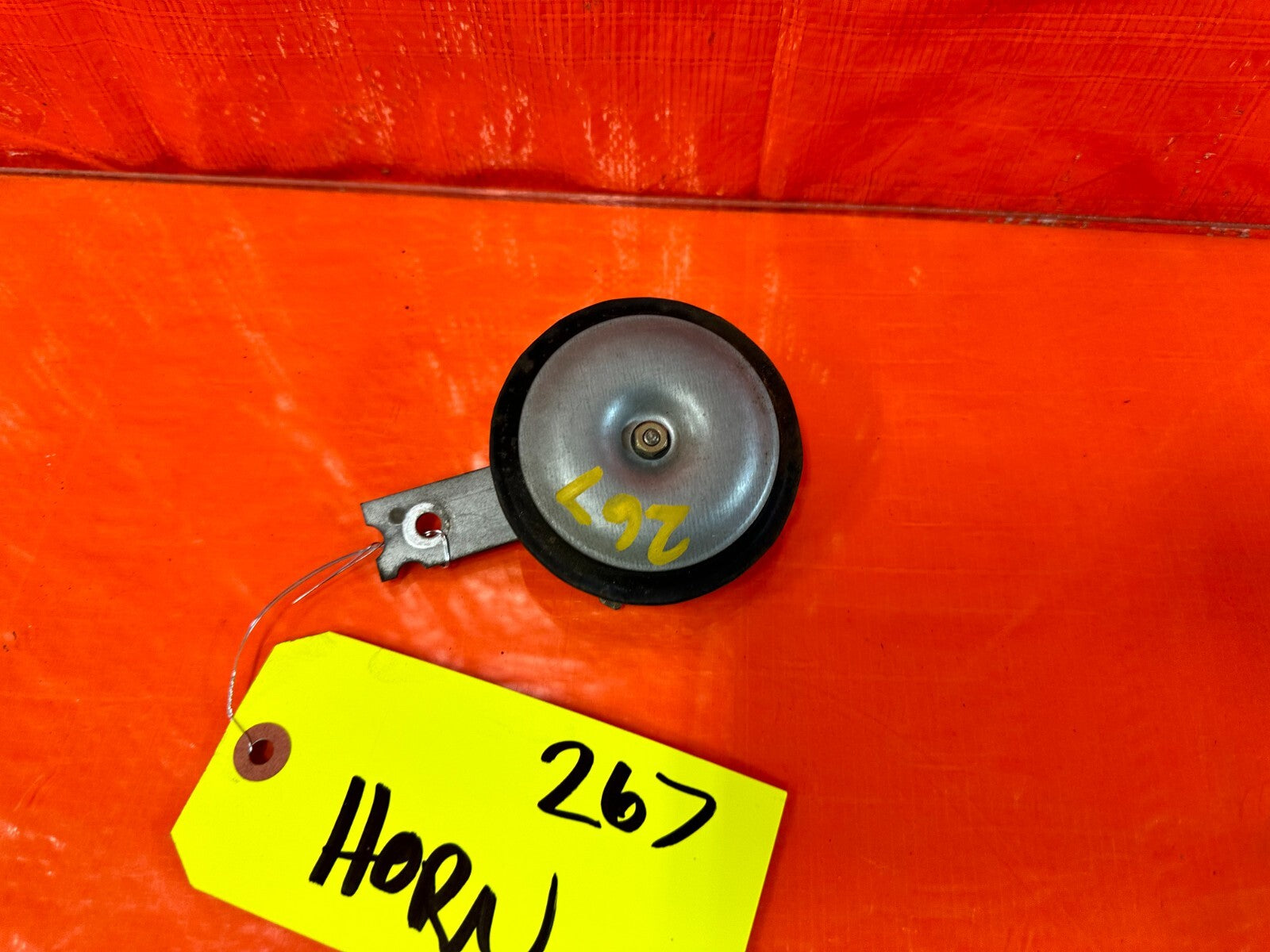 90 97 MAZDA MX 5 MIATA   HORN ASSEMBLY   OEM FACTORY #2675