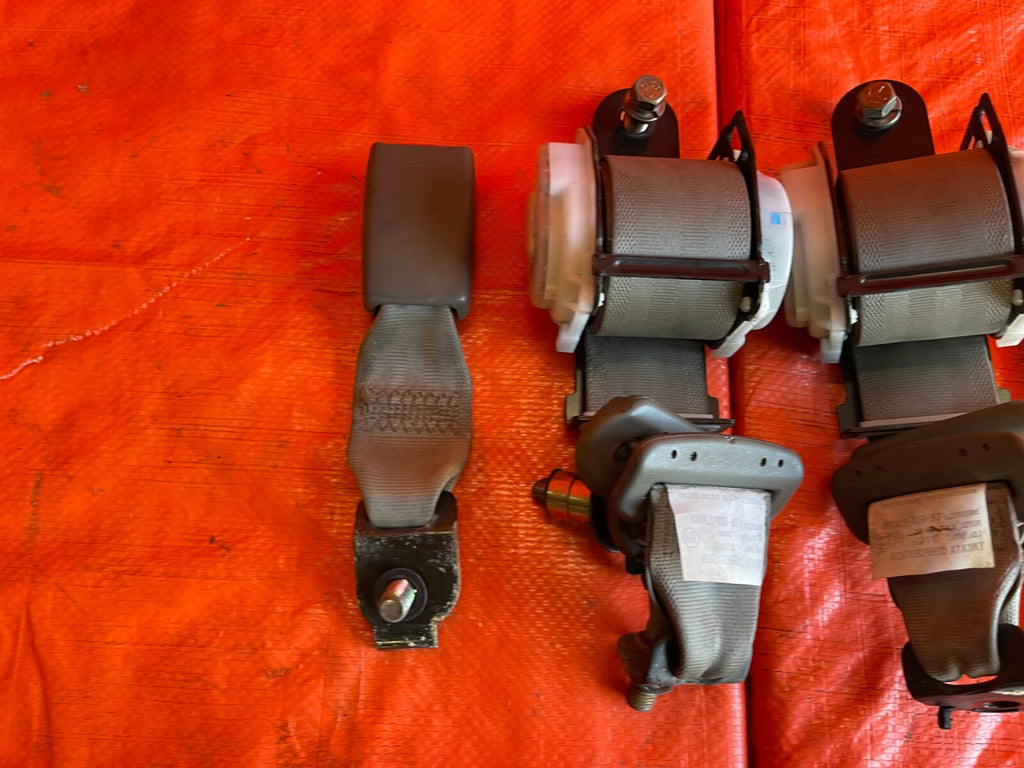 02 06 ACURA RSX   REAR SEAT BELT SET   LEFT RIGHT DRIVER PASSENGER TAN OEM #715