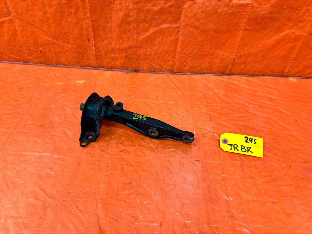 96 97 HONDA DEL SOL   AUTOMATIC TRANSMISSION LOWER TORQUE MOUNT & BRACKET OEM 950