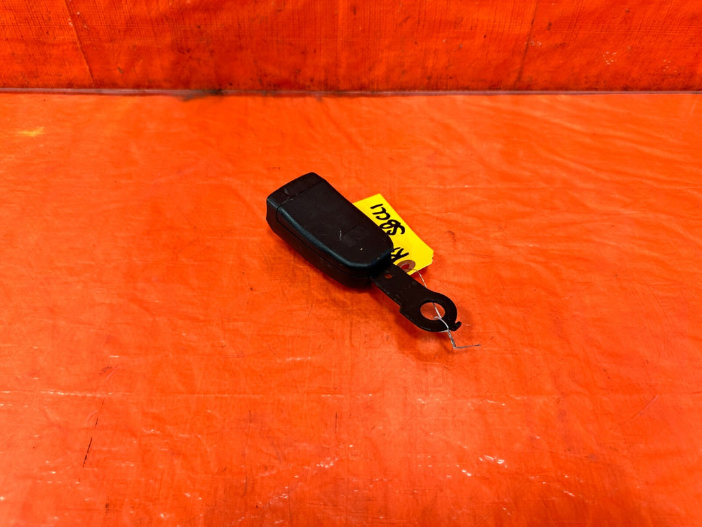 93 97 HONDA DEL SOL   SEAT BELT BUCKLE CLIP   PASSENGER RIGHT FRONT   OEM #2941