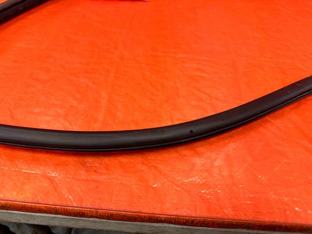 08 14 SUBARU WRX WAGON   CHASSIS TO DOOR OPEN TRIM WEATHER STRIP RIGHT REAR #2838