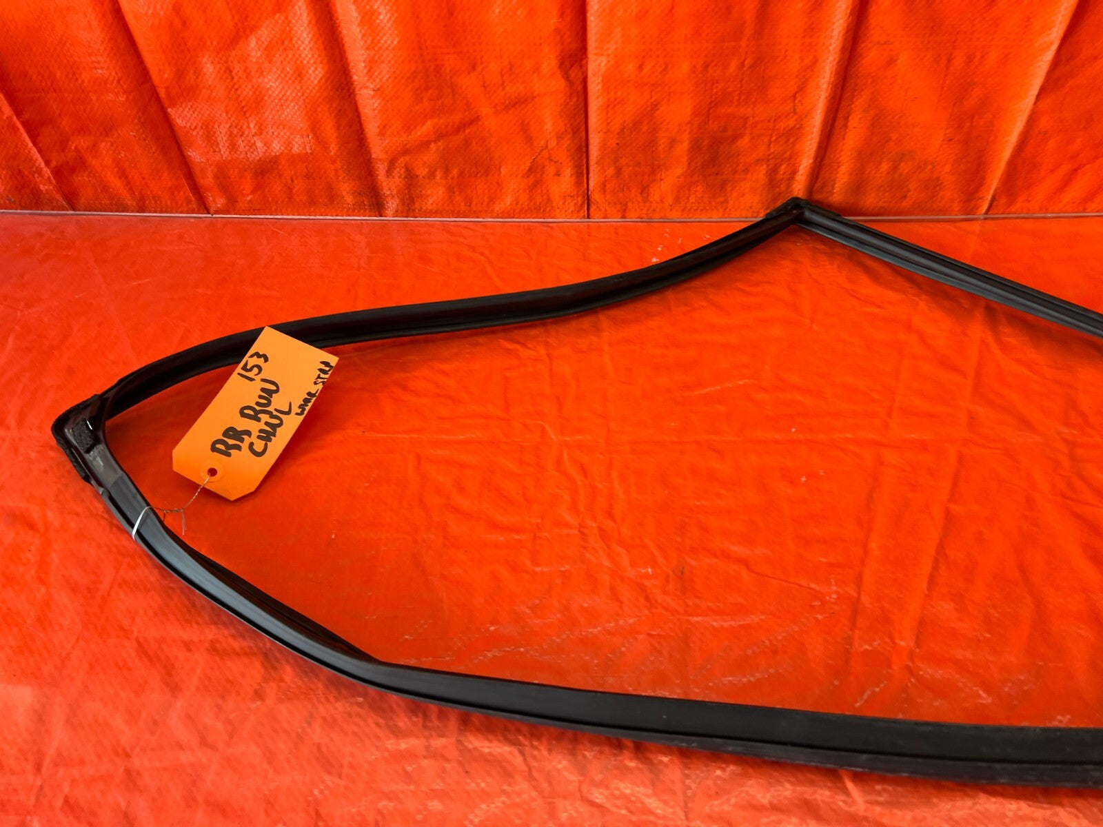 13 18 ACURA RDX   PASSENGER RIGHT REAR DOOR RUN CHANNEL RUBBER GASKET OEM #1538