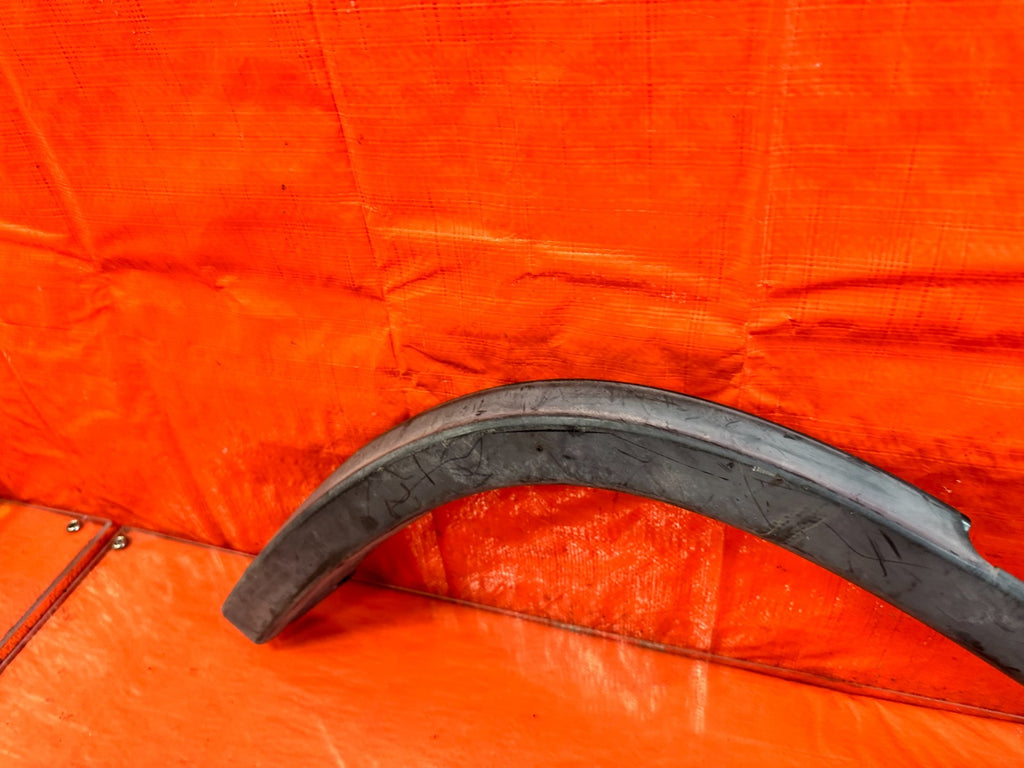 97 01 HONDA CR V CRV   DRIVER LEFT REAR   FENDER TRIM FENDER ARCH   OEM #3014
