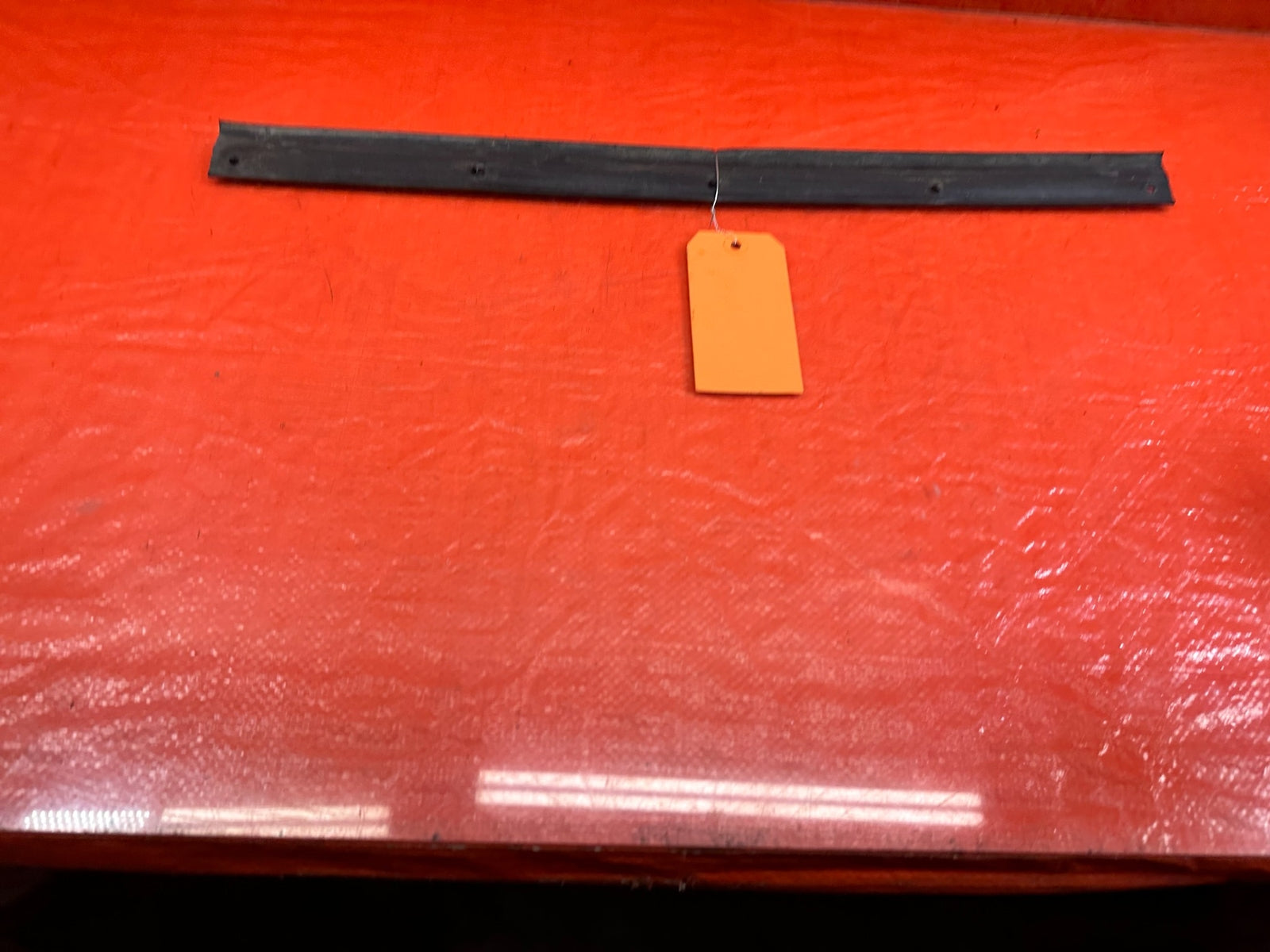 14 16 INFINITI Q50   LEFT / RIGHT   REAR DOOR   LOWER WEATHER TRIM STRIP OEM 2159