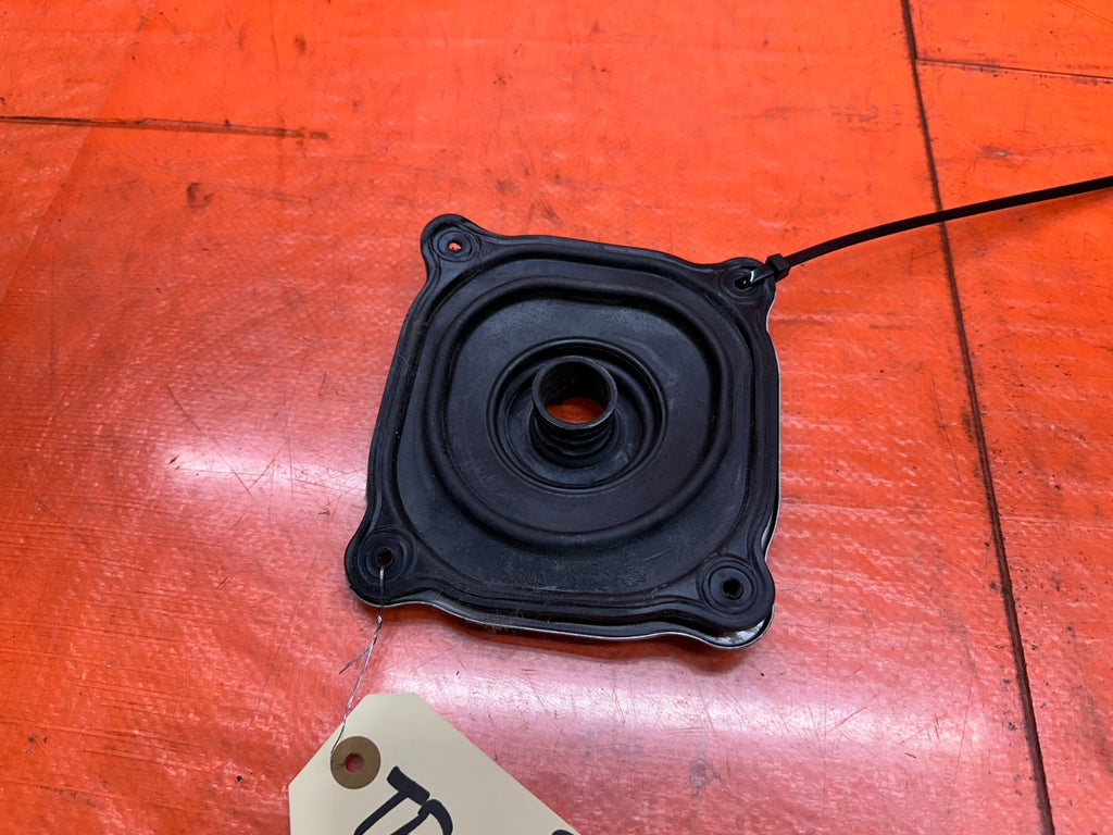 03-08 NISSAN 350Z - SHIFTER HOUSING MANUAL TRANSMISSION - OEM #3464