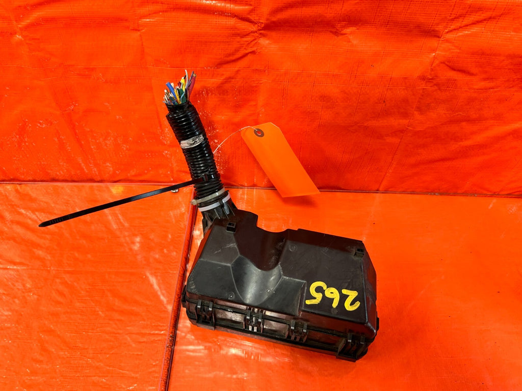 2013 13 HONDA CIVIC SI 2D COUPE   ENGINE BAY UNDER HOOD FUSE BOX   OEM #2658