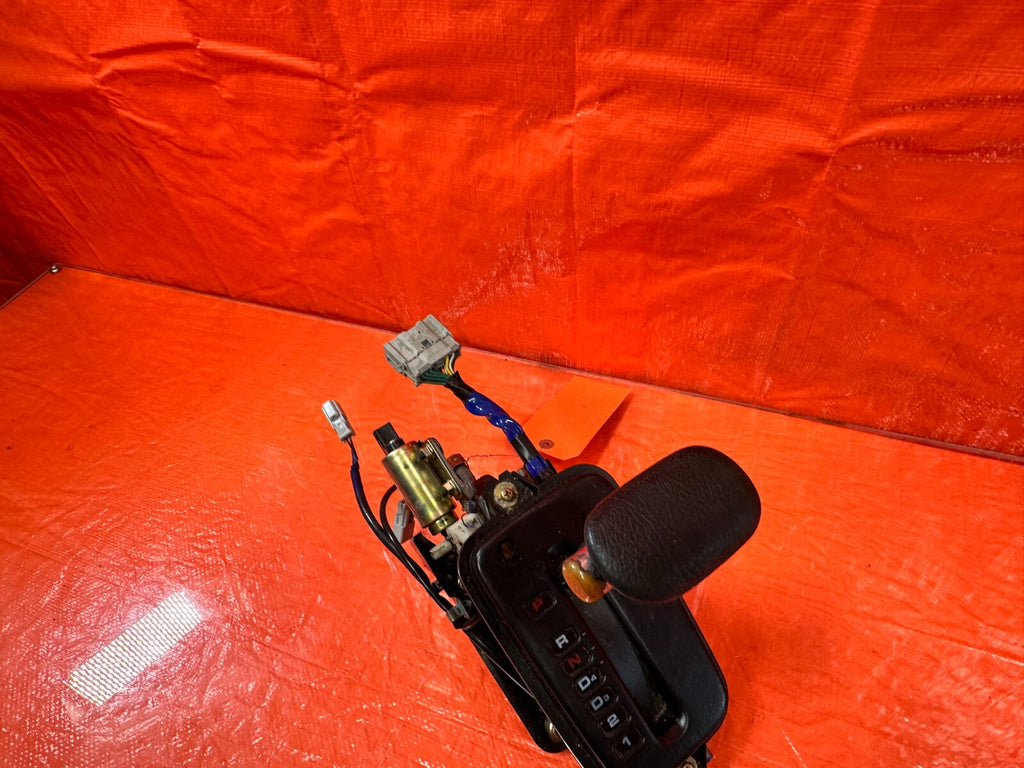 94 01 ACURA INTEGRA   AUTOMATIC MODEL   GEAR SHIFTER SELECTOR SELECT OEM #2687