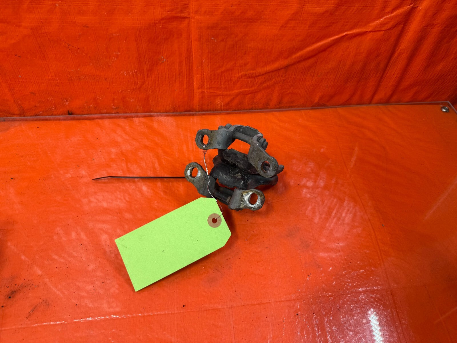 93 97 HONDA DEL SOL   PASSENGER RIGHT FRONT DOOR HINGE SET UPPER LOWER   OEM 2945