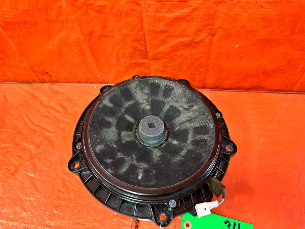 08 15 INFINITI G37 COUPE & CONVERTIBLE   RIGHT FRONT BOSE SPEAKER   OEM 3113