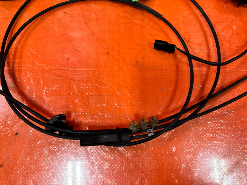 08 15 INFINITI G37 COUPE & CONVERTIBLE   HOOD RELEASE WIRE CABLE   OEM 3115