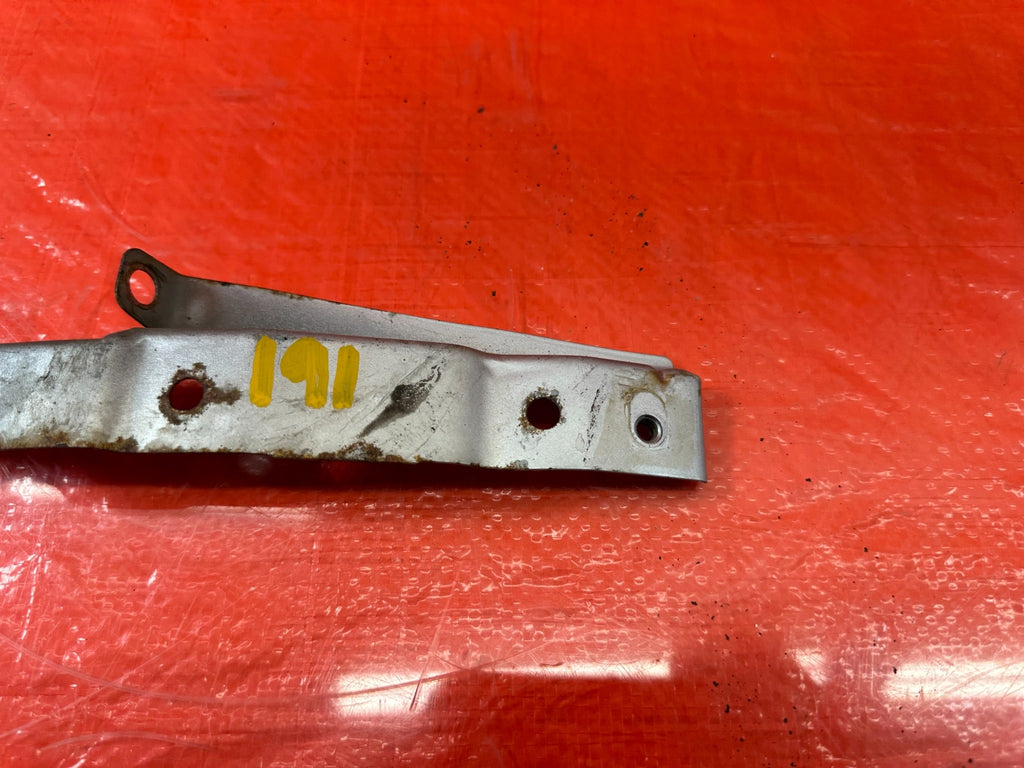 99 00 HONDA CIVIC   PASSENGER RIGHT   CRASH BAR BEAM HEADLIGHT BRACKET OEM #1914