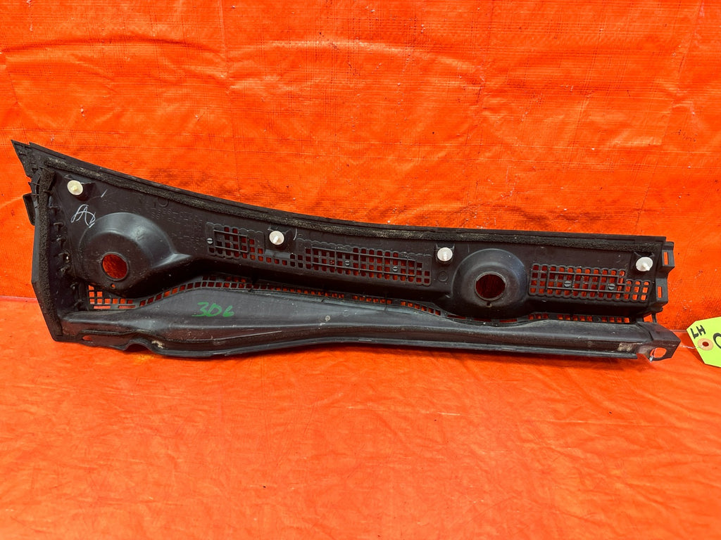 02 05 HONDA CIVIC SI EP3 HATCH   WIPER COWL TRIM   DRIVER LEFT SIDE OEM #3065
