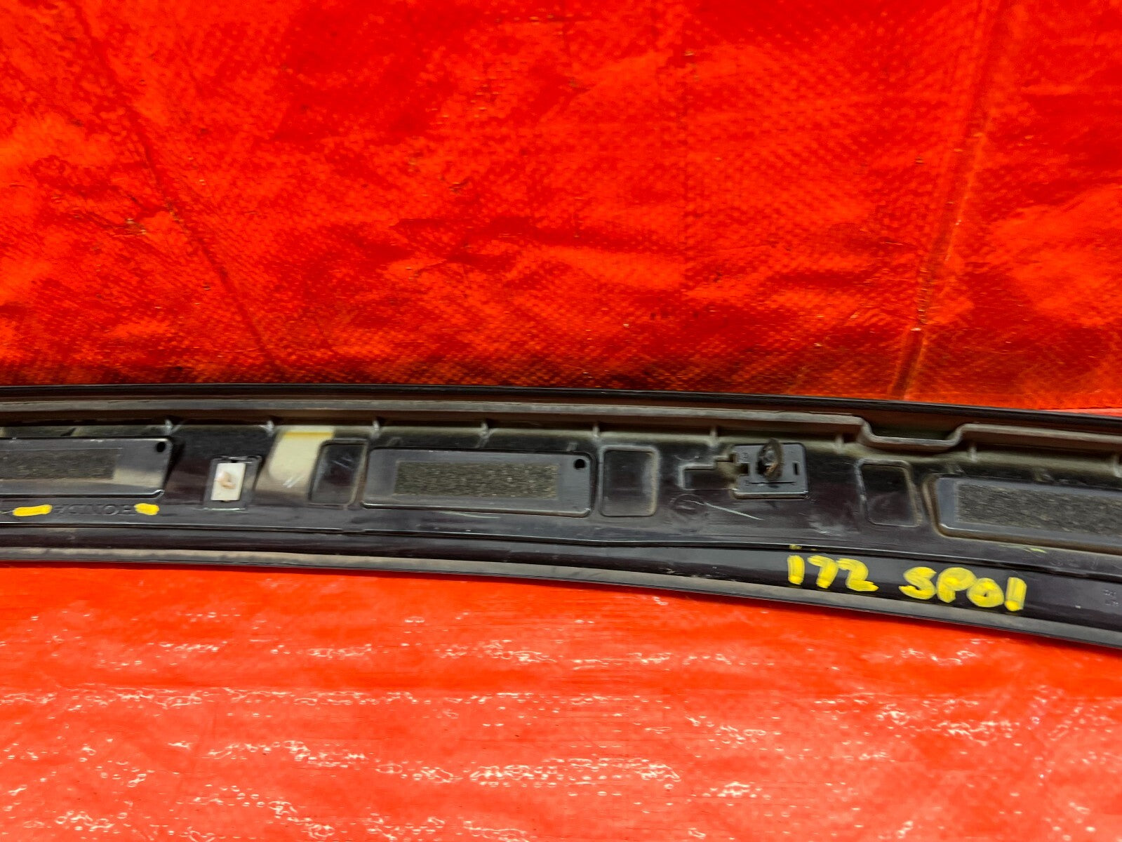 02 06 ACURA RSX   REAR WING SPOILER DECK LID TRIM   OEM #17211