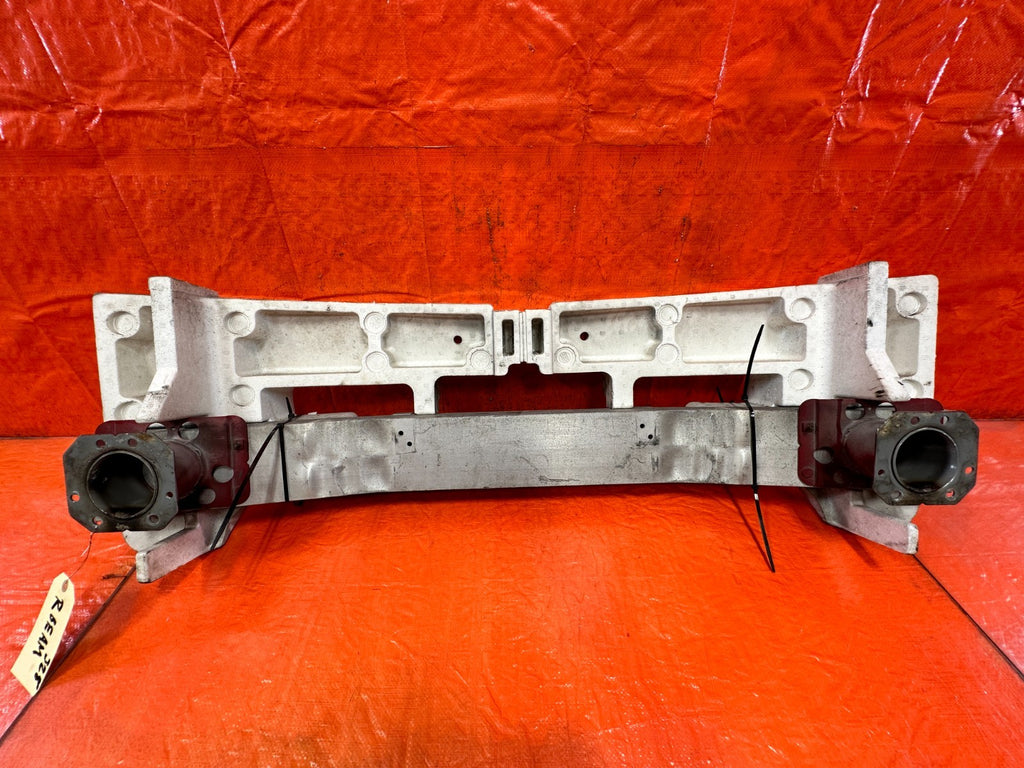 08 13 INFINITI G37 COUPE   REAR CRASH BEAM REINFORCEMENT RE BAR   OEM 3286