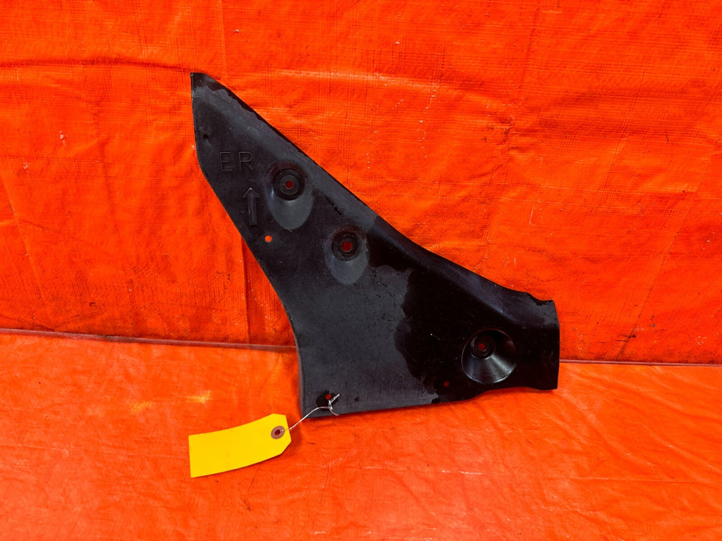 14 20 INFINITI Q50   SPLASH SHIELD TUNNEL STAY BRACKET RIGHT REAR   OEM #2962