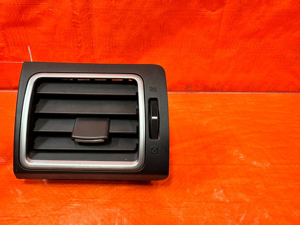 15 16 SUBARU WRX & STI   DRIVER LEFT AC AIR CONDITIONING VENT R RH   OEM 2664
