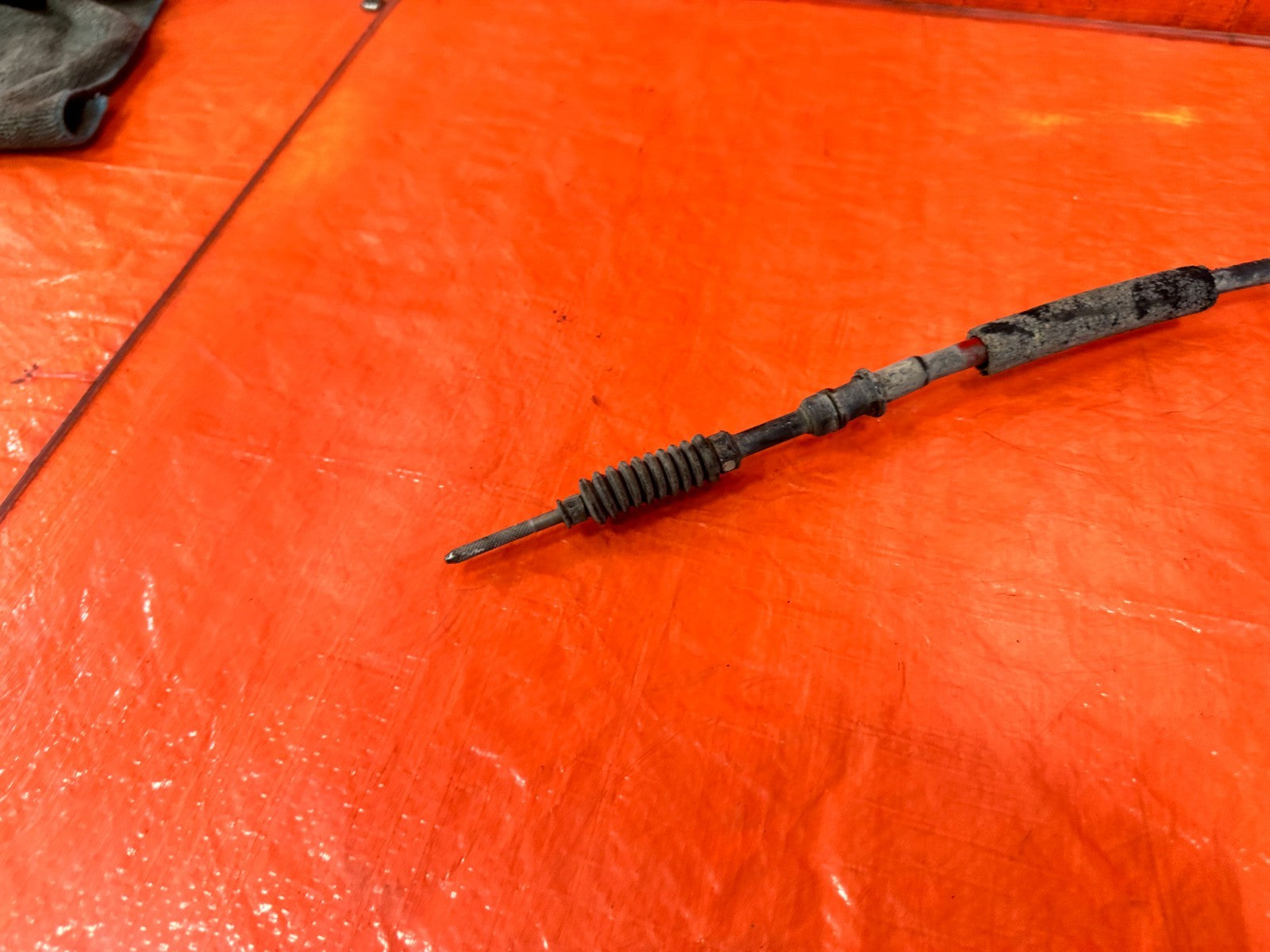 10 13 HYUNDAI GENESIS COUPE 3.8L   AUTOMATIC / AUTO   SHIFTER CONTROL WIRE CABLE9