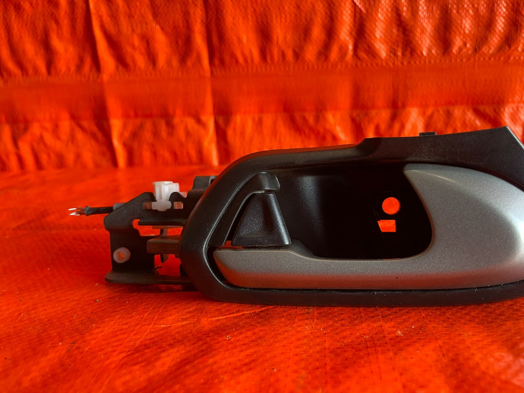 06 11 HONDA CIVIC SI COUPE PASSENGER RIGHT FRONT INTERIOR DOOR GRAB LOCK HANDLE6