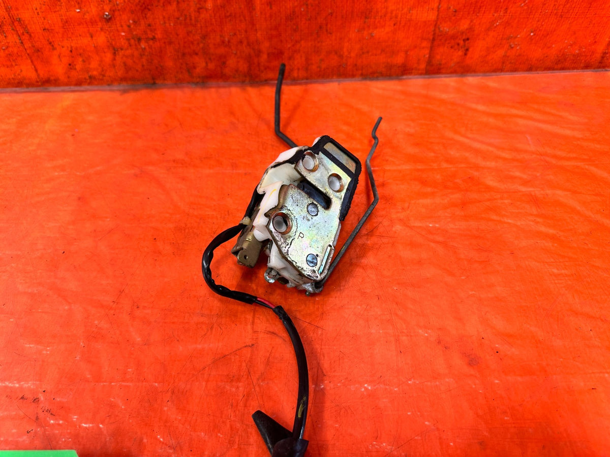 90-91 HONDA CIVIC HATCHBACK - PASSENGER RIGHT DOOR LOCK ACTUATOR LATCH OEM 3173