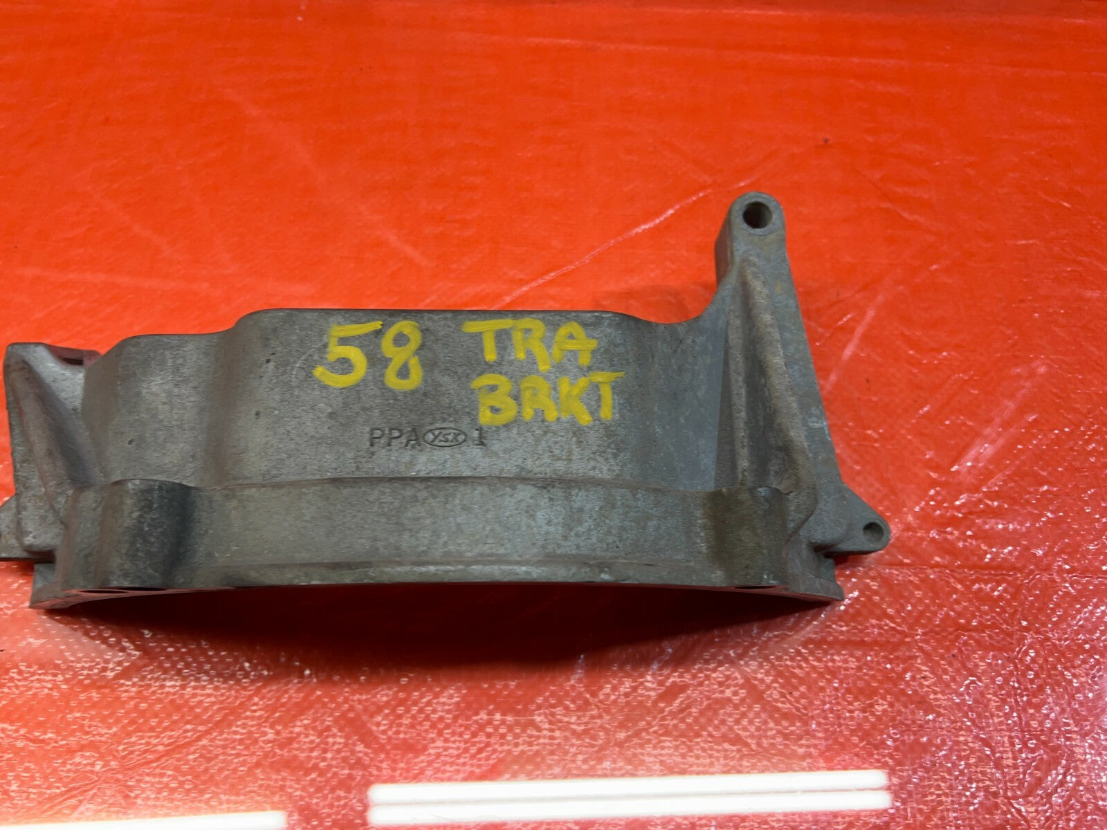 02 06 HONDA CR V CRV   5 SPEED MANUAL STICK SHIFT   ENGINE STIFFENER BRACE AWD4
