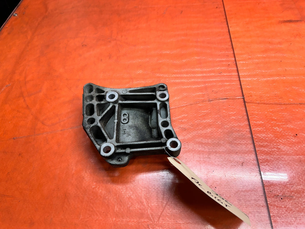 97 01 HONDA PRELUDE 2.2L H22A AC A/C COMPRESSOR MOUNTING BRACKET MOUNT OEM #3369