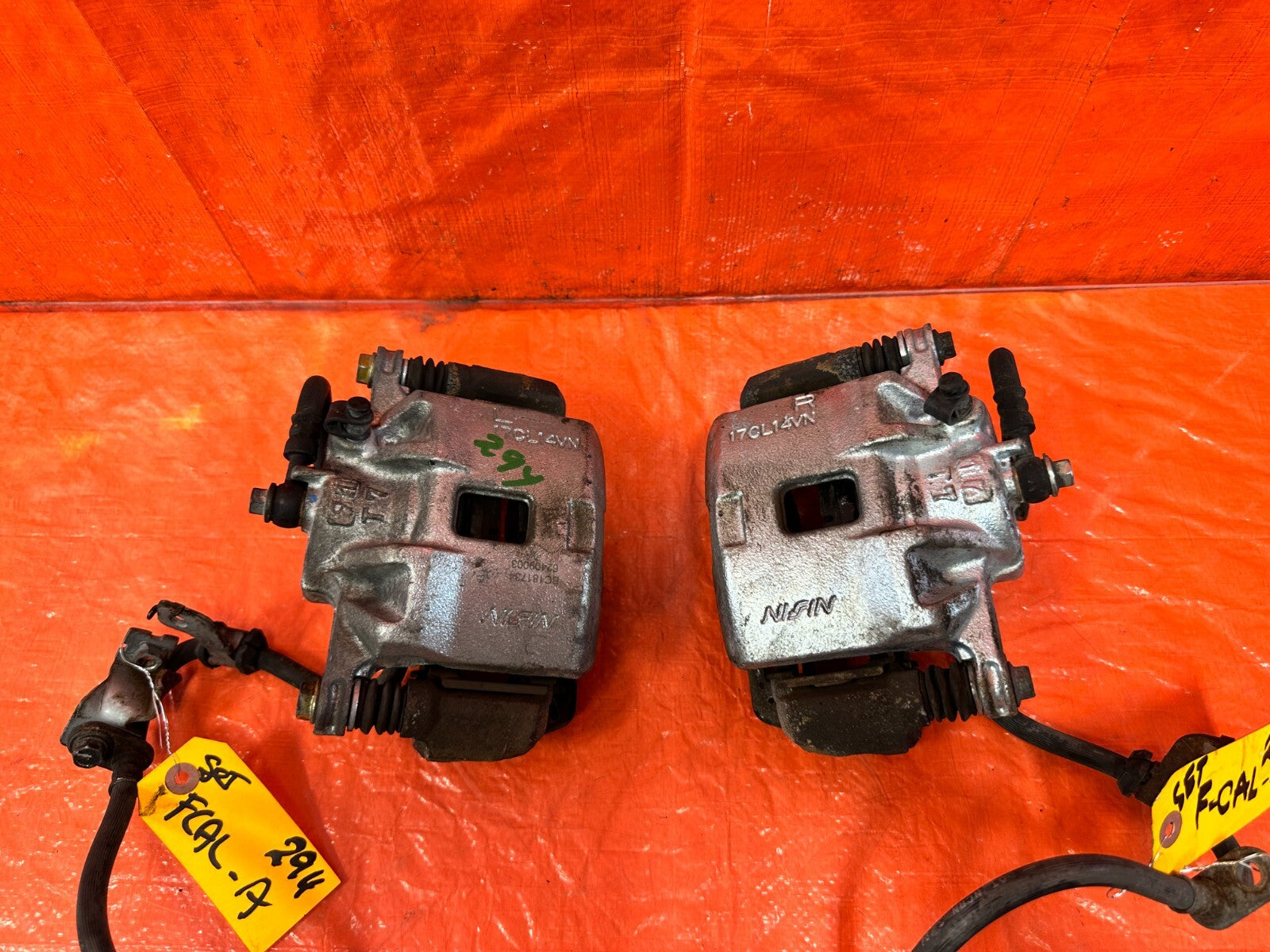 93 97 HONDA DEL SOL S SI   FRONT BRAKE CALIPERS   LEFT RIGHT CALIPER SET OEM 2941