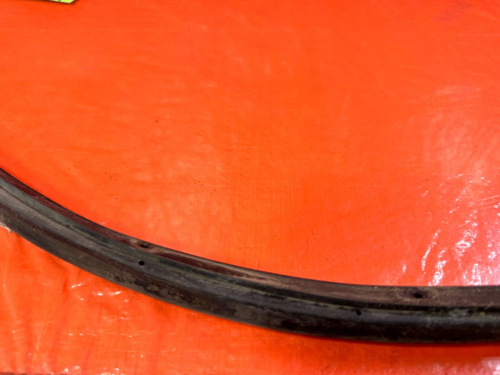 10 16 HYUNDAI GENESIS COUPE   DRIVER LEFT DOOR WEATHER STRIP RUBBER SEAL GASKET7
