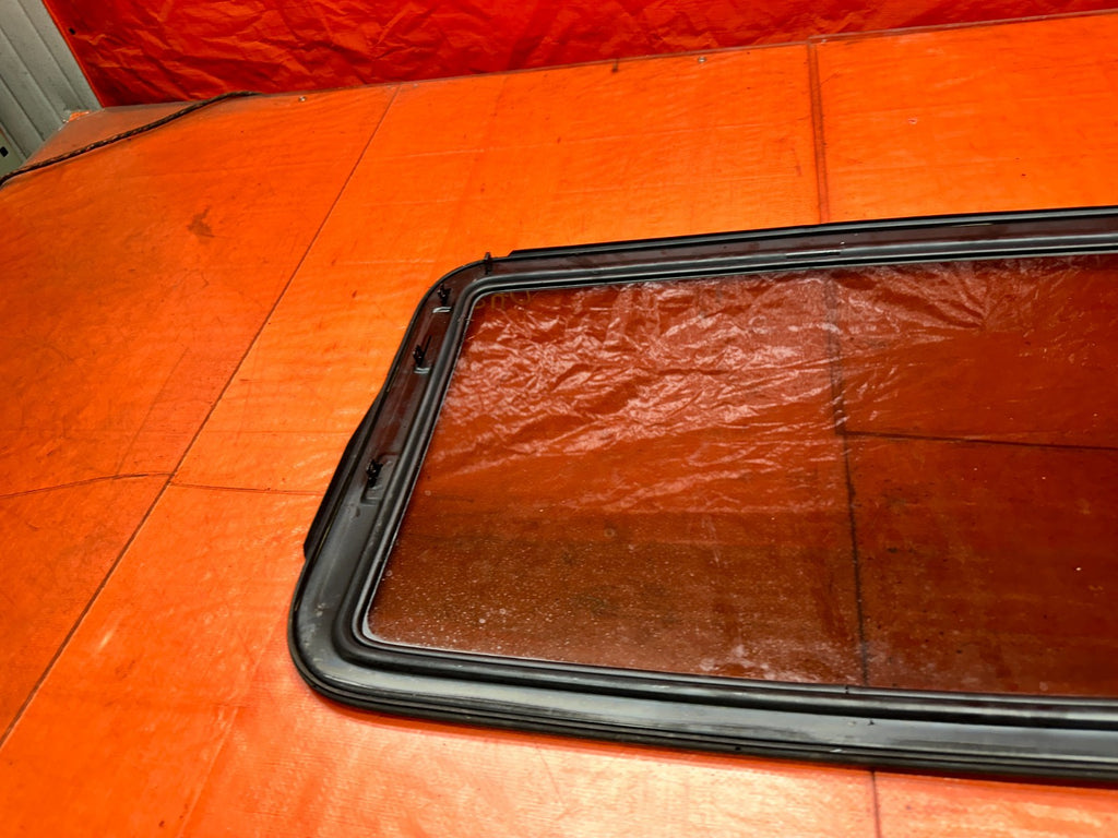 94-01 ACURA INTEGRA POWER SUNROOF MOONROOF GLASS PANEL OEM #34020