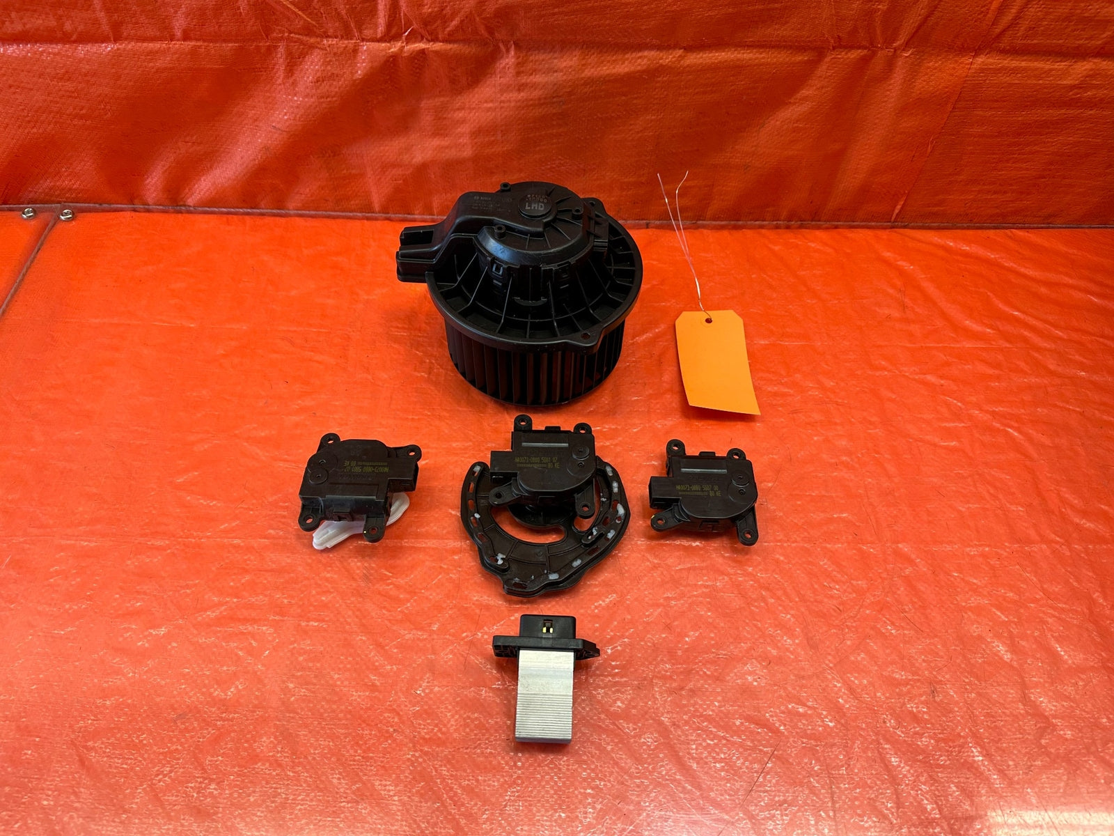 13 16 HYUNDAI GENESIS COUPE AIR CONDITIONING AC BLOWER MOTOR & RESISTOR OEM #2190