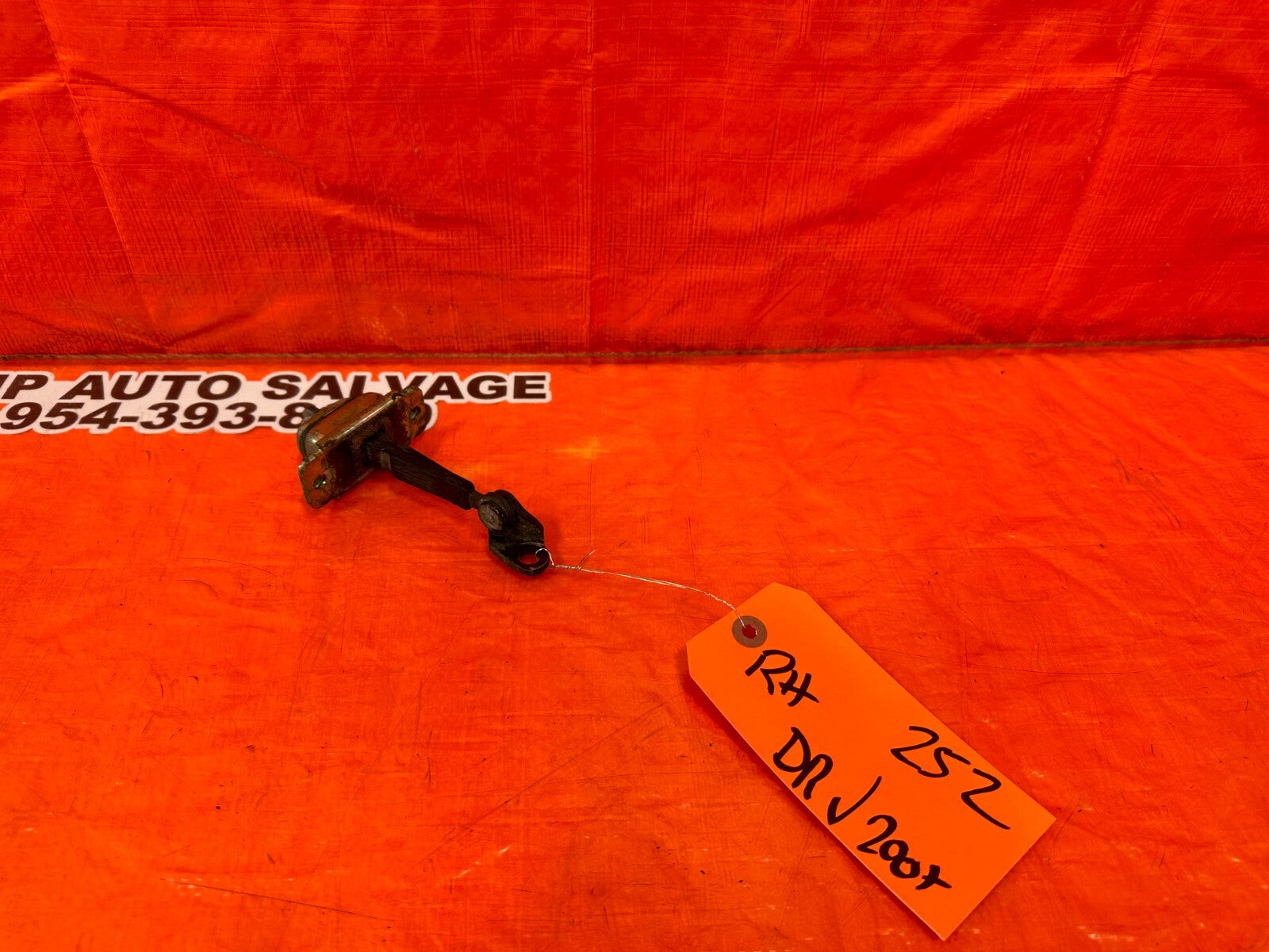 97 01 HONDA PRELUDE   PASSENGER RIGHT   DOOR CHECKER HINGE ARM STOPPER OEM #2520
