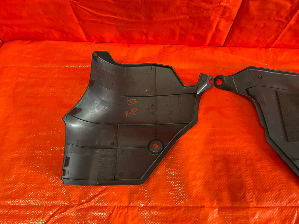 99 01 HONDA CR V CRV   KICK PANEL SET   DRIVER LEFT PASSENGER RIGHT   OEM OE10