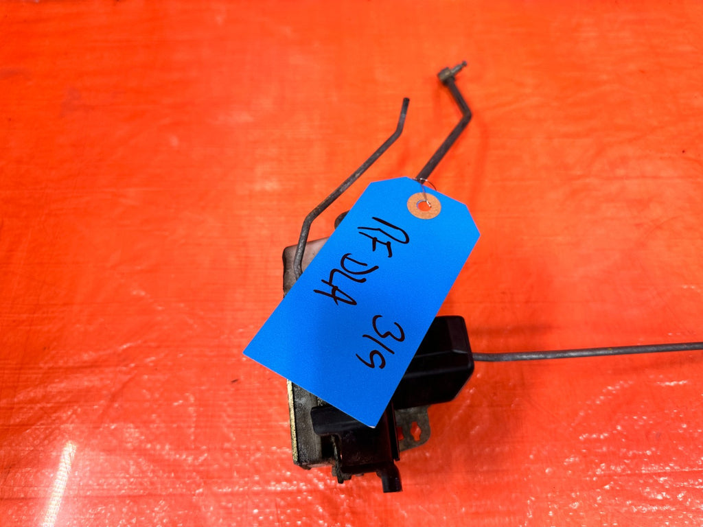 96 00 HONDA CIVIC COUPE   PASSENGER RIGHT NON POWER DOOR LOCK ACTUATOR   OEM 3195