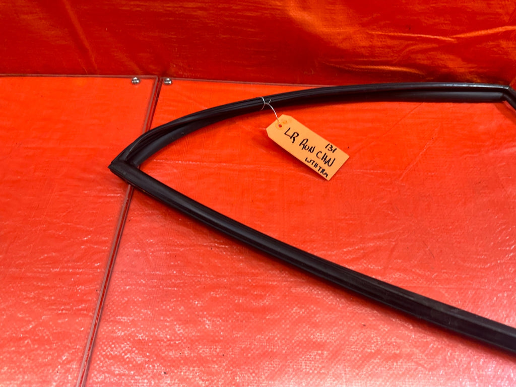 14 17 INFINITI Q50   DRIVER LEFT REAR WINDOW GLASS RUN CHANNEL   OEM FACTORY 1318