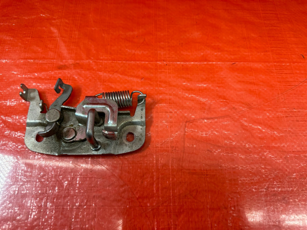 08 15 LANCER EVOLUTION X EVO 10   HOOD LATCH LOCKING MECHANISM LOCK   OEM #2064