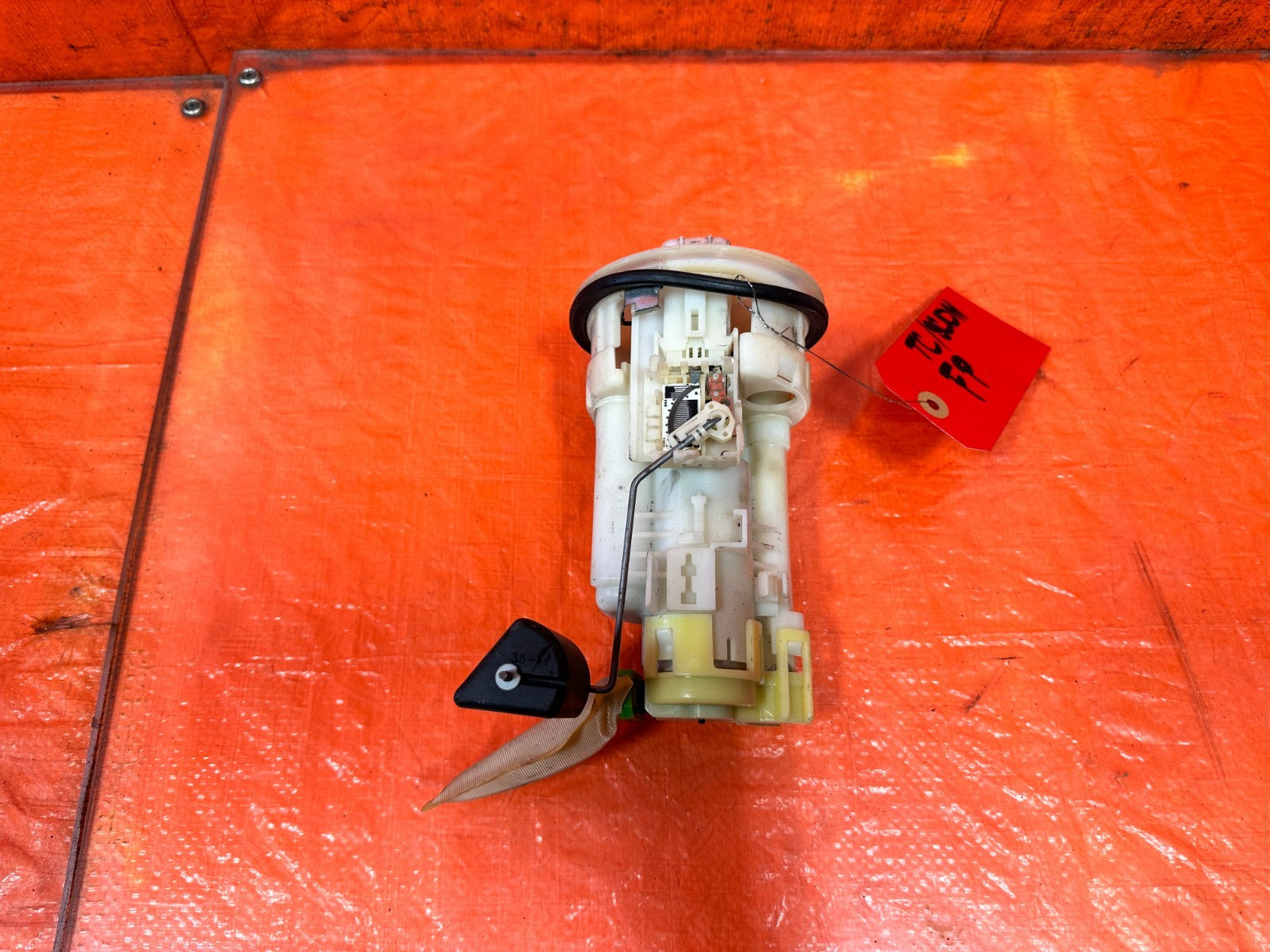 SCION TC FUEL PUMP   77020 211502
