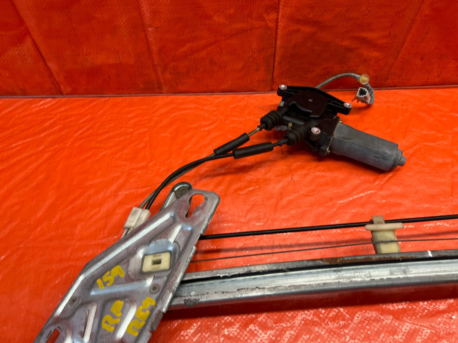 94 01 ACURA INTEGRA SEDAN PASSENGER RIGHT FRONT WINDOW REGULATOR MOTOR OEM #1594