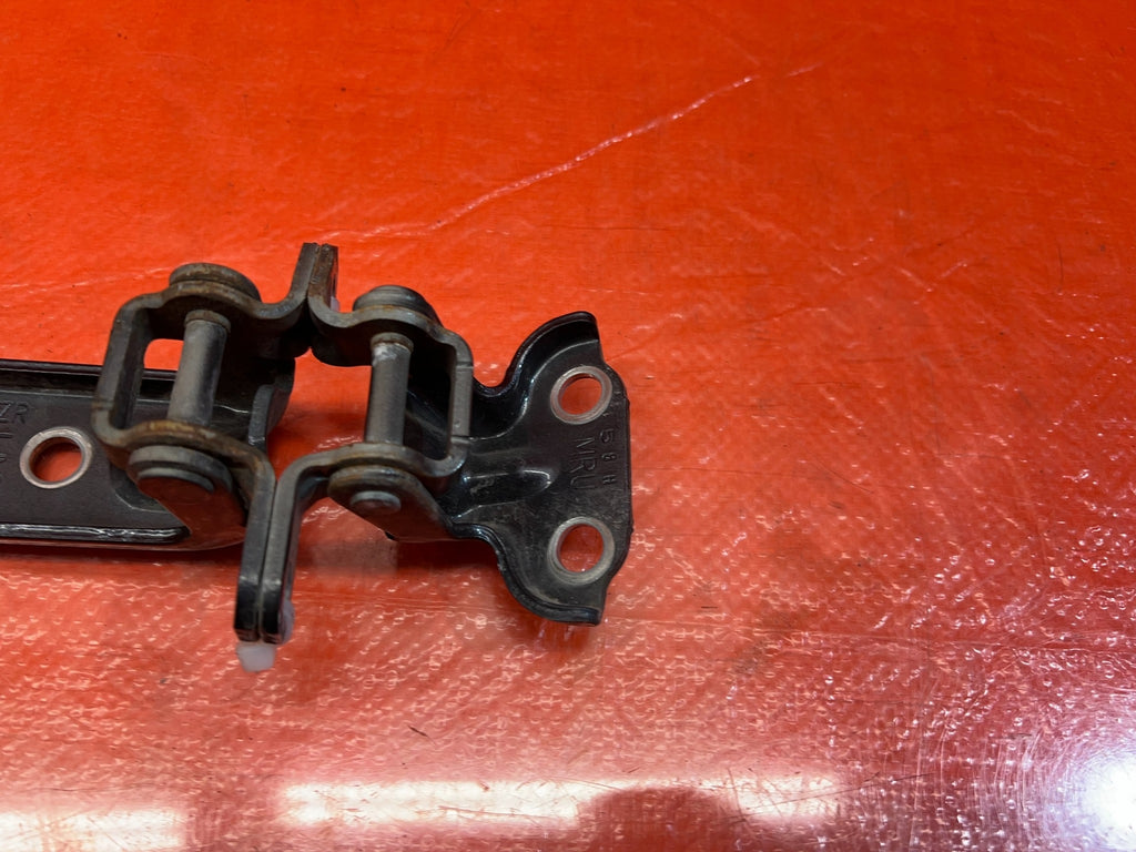 15 21 SUBARU WRX & STI   PASSENGER RIGHT REAR DOOR HINGE SET UPPER LOWER OEM 1704