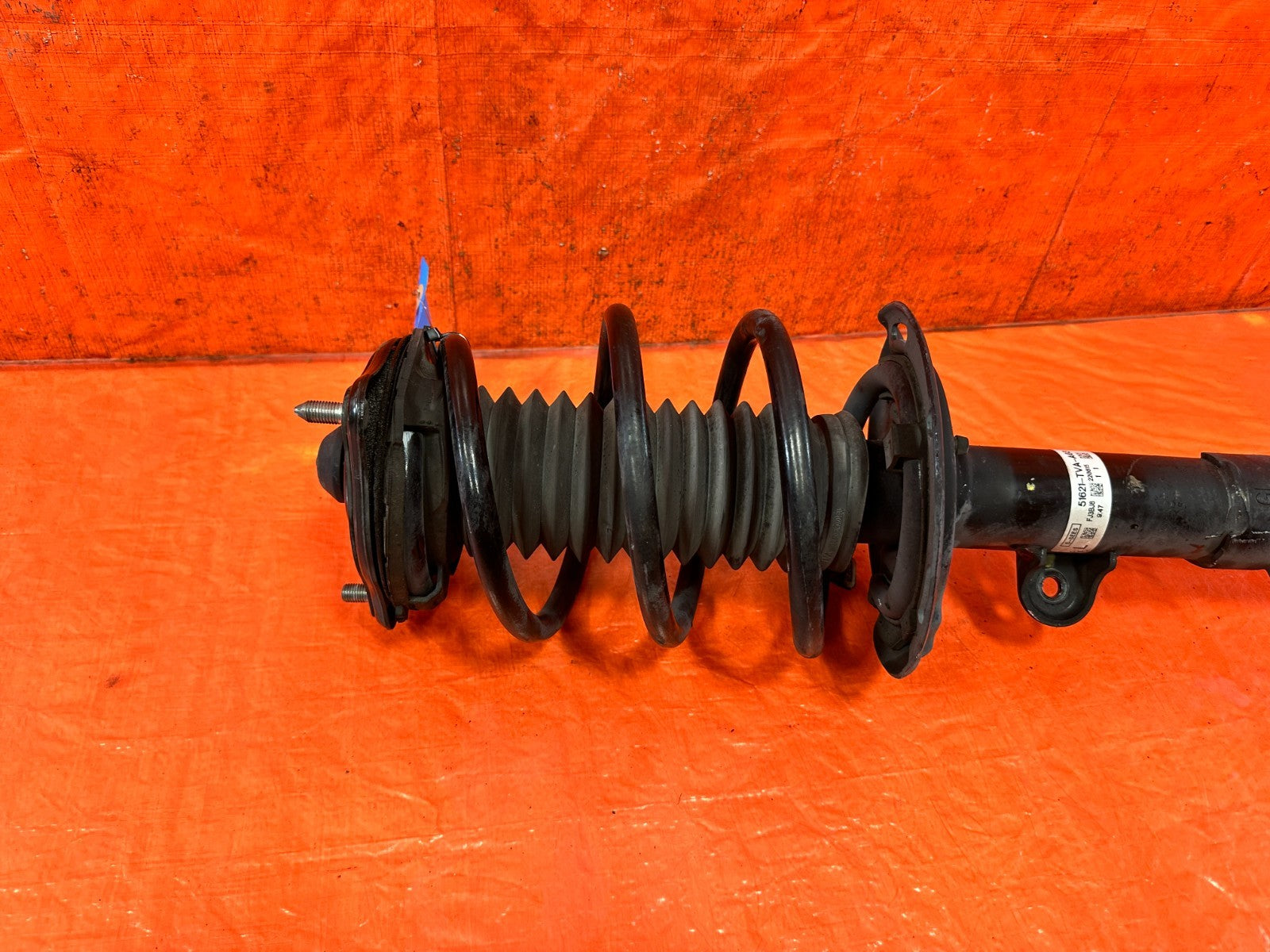 18 22 HONDA ACCORD 1.5L DRIVER LEFT FRONT SHOCK AND SPRING ABSORBER OEM 32411