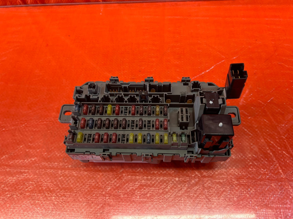 98 01 ACURA INTEGRA   INTERIOR CABIN FUSE JUNCTION BOX PANEL   OEM #1663