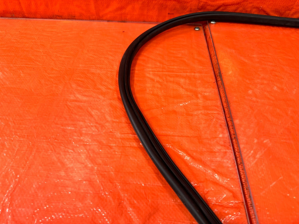 96 00 HONDA CIVIC COUPE & HATCH   RIGHT DOOR WEATHER STRIP TRIM SEAL GASKET #2849