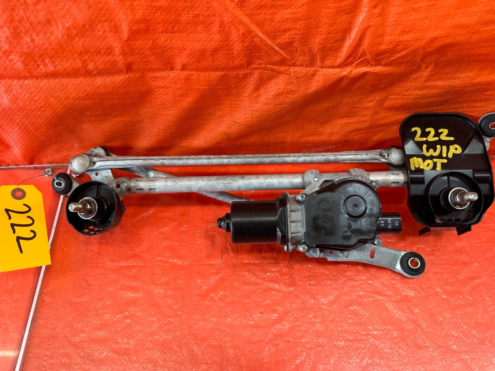 14 20 INFINITI Q50 & 17 20 Q60   WINDSHIELD WIPER MOTOR W/ LINKAGE   OEM #2223