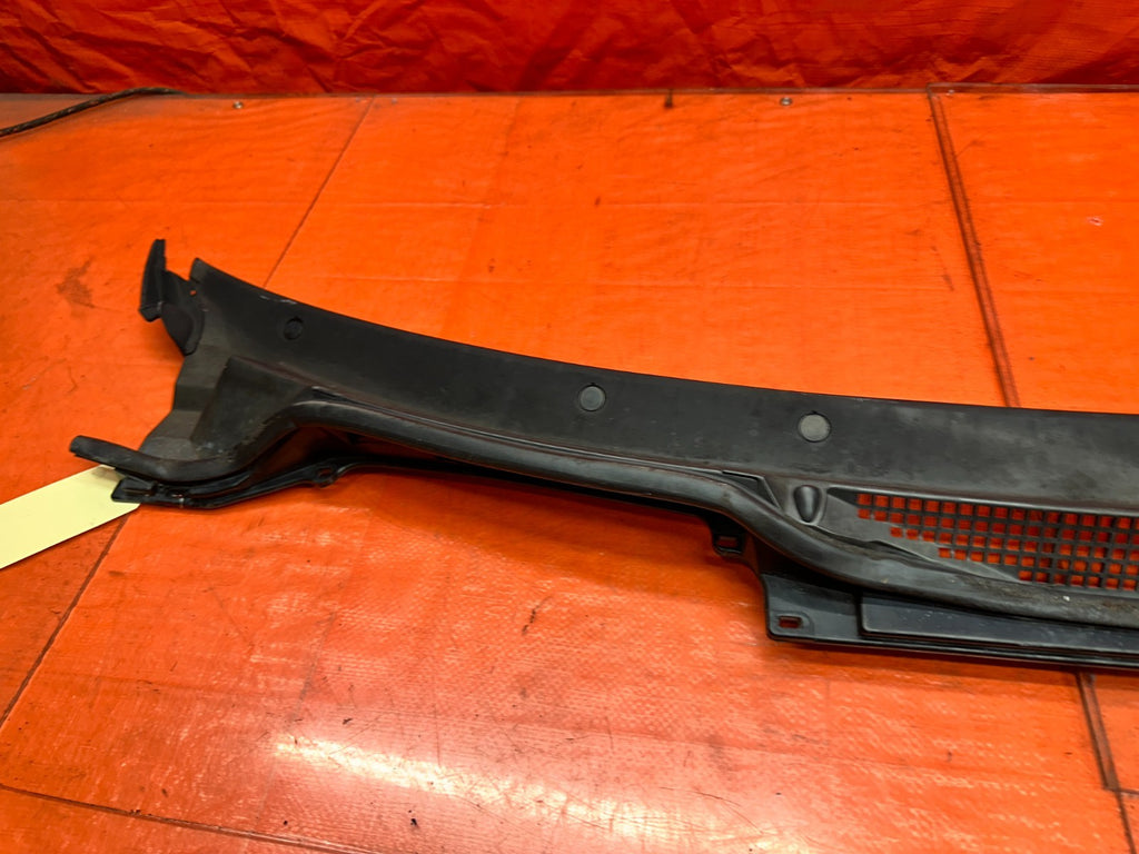94-01 ACURA INTEGRA FRONT WINDSHIELD WIPER COWL GRILLE TRIM OEM #34014
