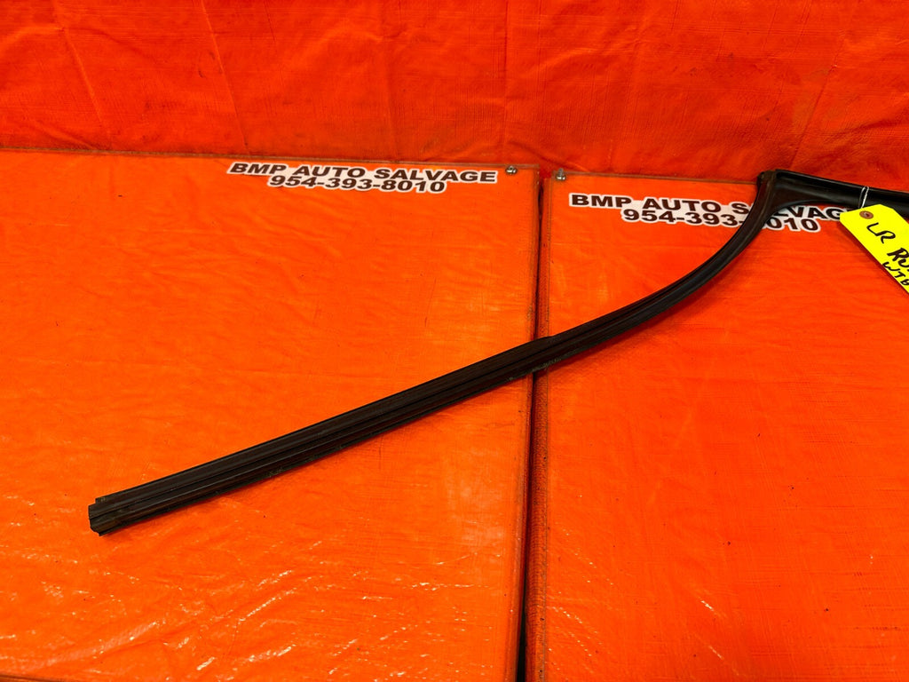 08 12 HONDA ACCORD SEDAN   DRIVER LEFT REAR WINDOW GLASS RUN CHANNEL OEM #2514