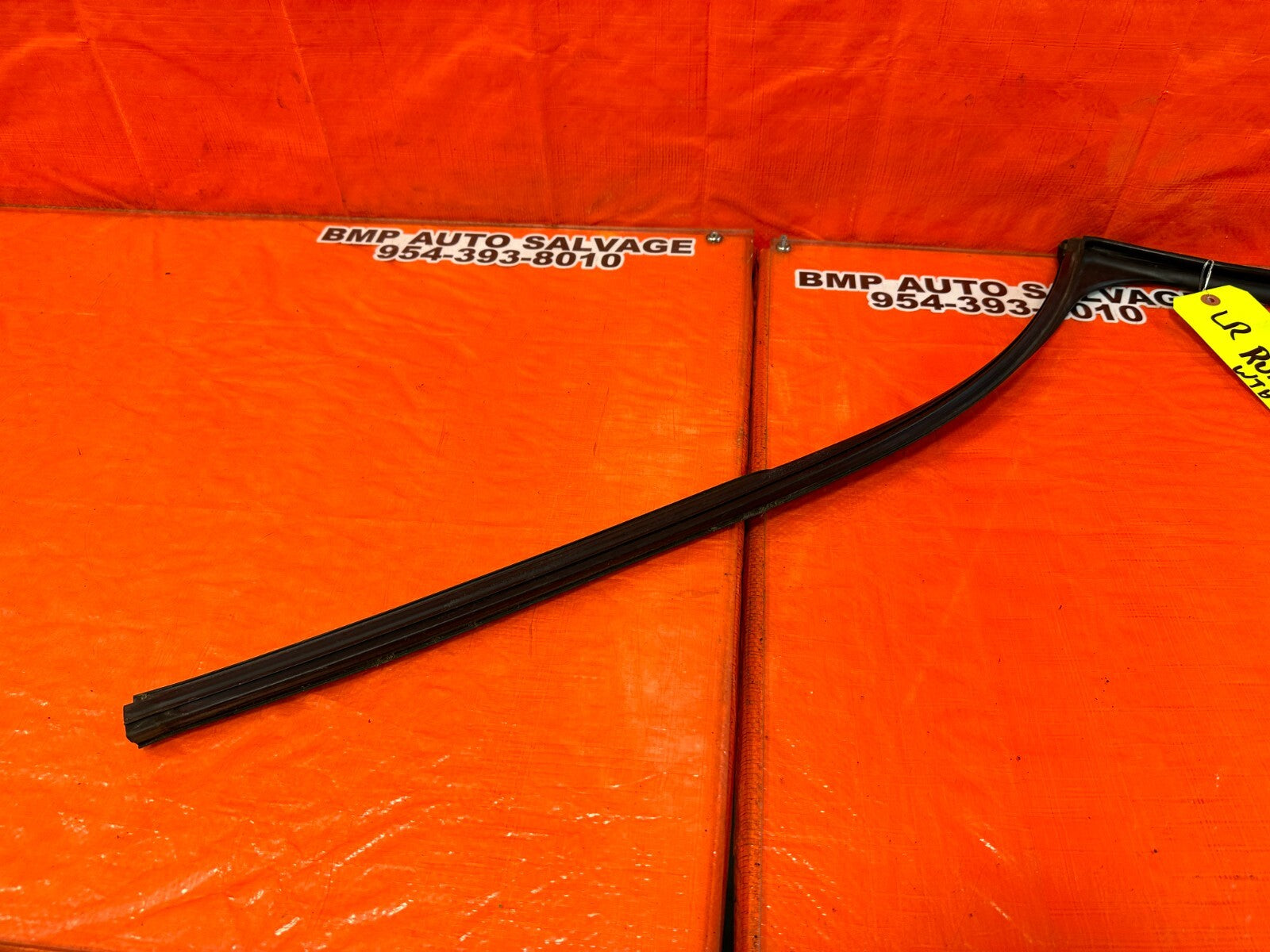 08 12 HONDA ACCORD SEDAN   DRIVER LEFT REAR WINDOW GLASS RUN CHANNEL OEM #2514