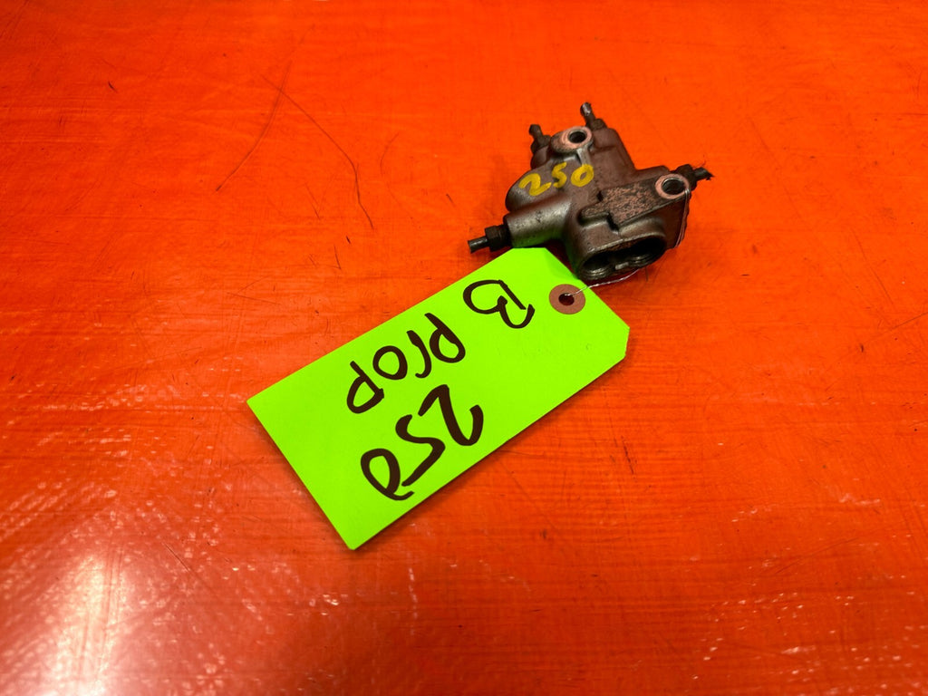 00 05 TOYOTA CELICA   BRAKE PROPORTIONING VALVE PROP VALVE   OEM #2504
