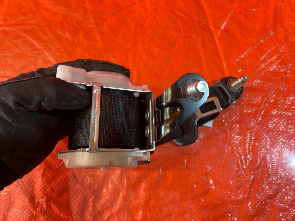 D16 20 HONDA CIVIC 2D COUPE   EX LX SI TOURING   RIGHT REAR SEAT BELT   OEM OE5