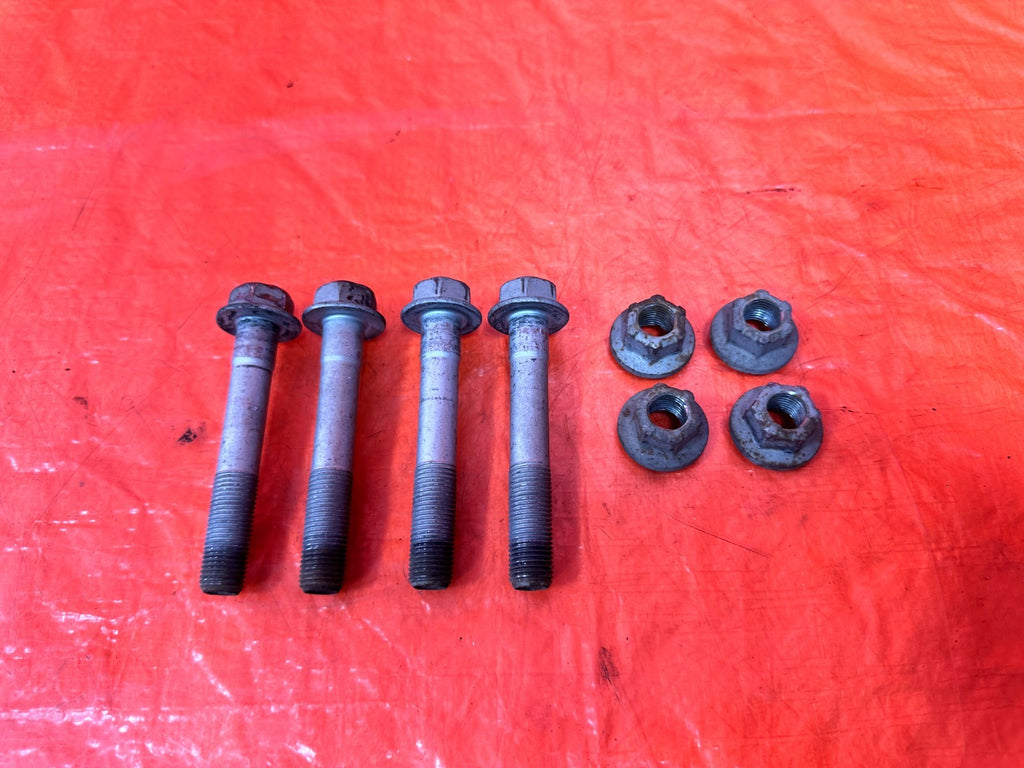 14 20 INFINITI Q50 & 17 20 Q60   LET AND RIGHT REAR UPPER CONTROL ARM BOLTS 3131