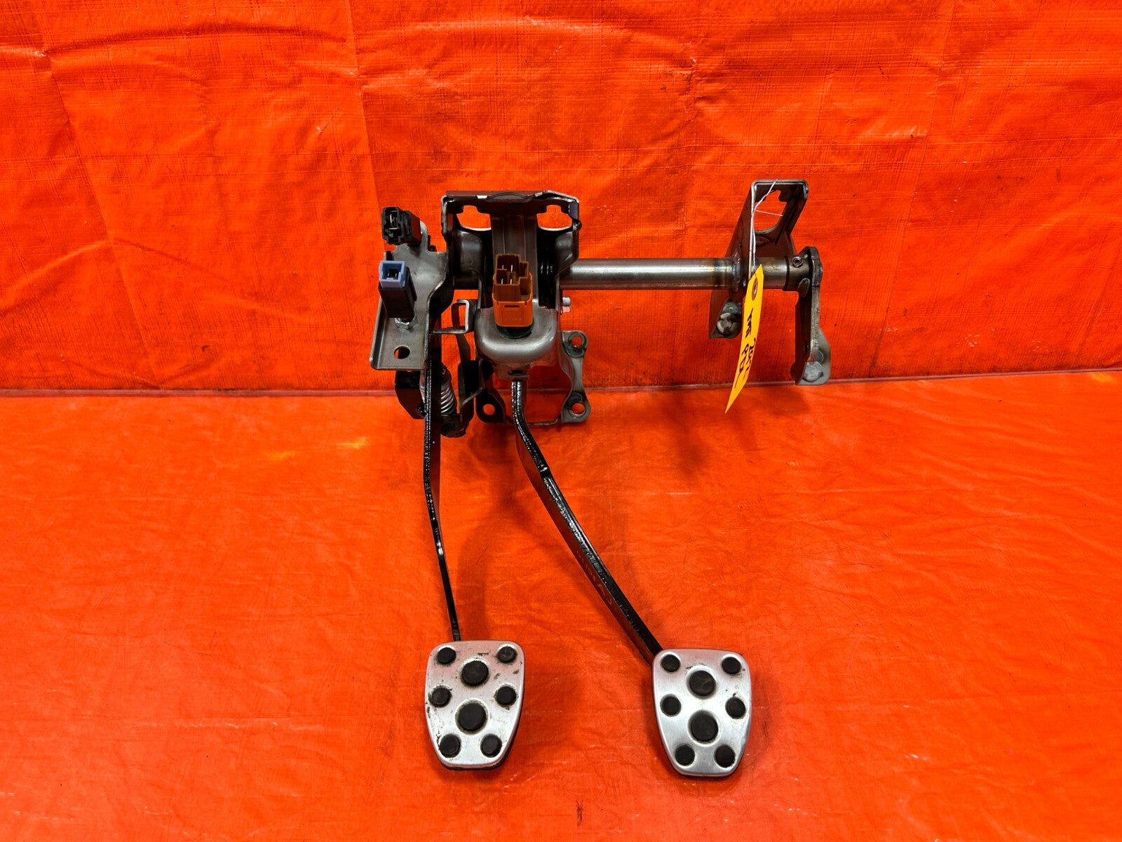 13 20 SUBARU BRZ   6 SPEED MANUAL PEDALS CLUTCH BRAKE   OEM FACTORY OE #2921