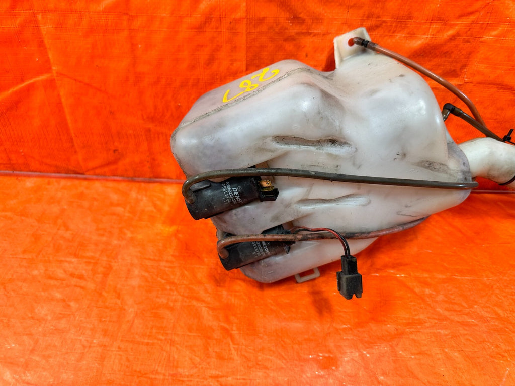96 00 HONDA CIVIC DX HATCHBACK WINDSHIELD WIPER RESERVOIR TANK W/ MOTOR OEM #2873